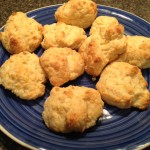Low-Carb Keto Cheesy Garlic Biscuits (Like Red Lobster)